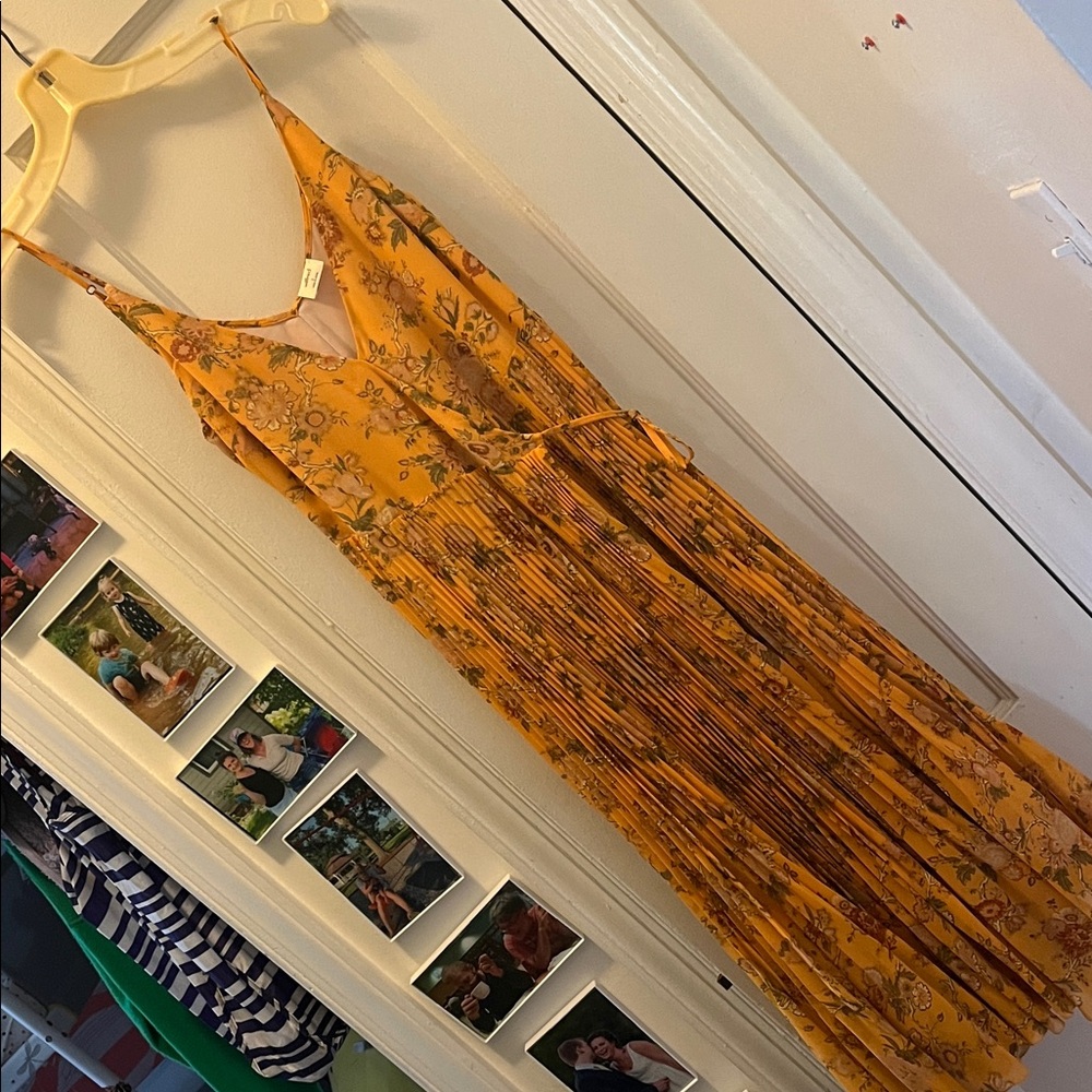 Aritzia Wilfred Floral Mustard Dress